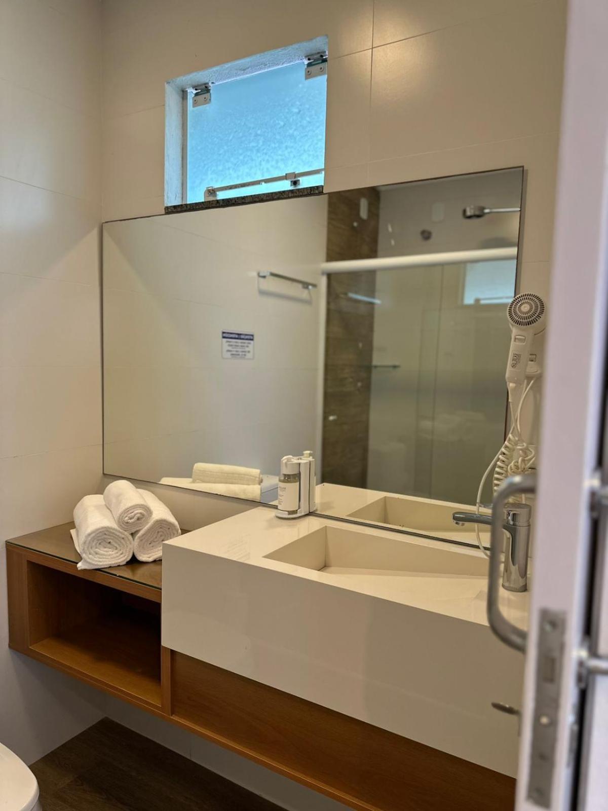 Deluxe Double Room Bath
